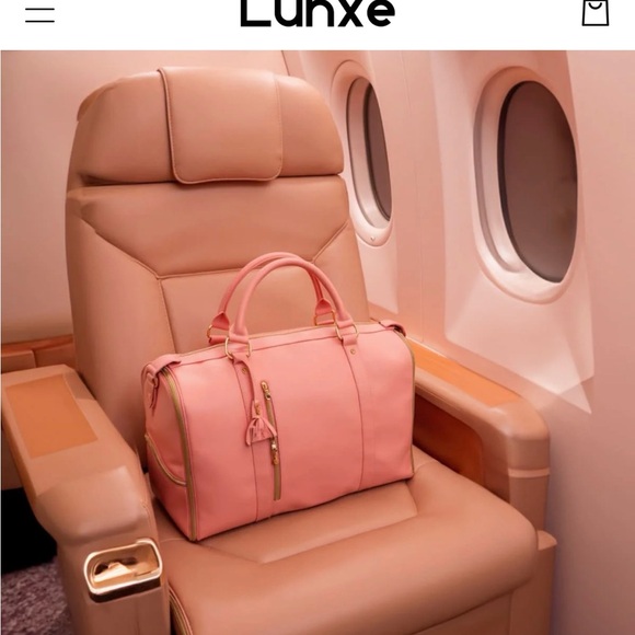 Elegant Luhxe Travel Bag - Picture 4 of 5